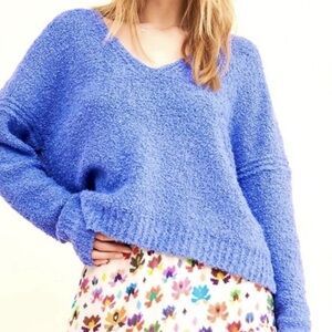 Free people Women's Cozy Blue V-Neck Sweater Size L